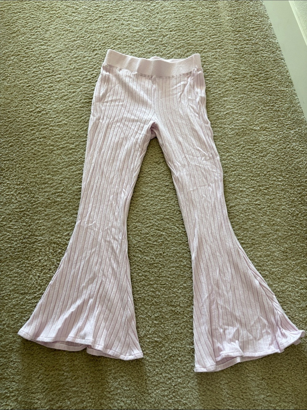 NWOT L’agence flare leg knit pant XS